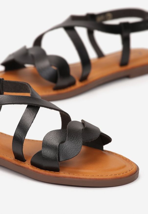 Born2be - Czarne Sandały z Plecionymi Paskami Dalery. Zapięcie: pasek. Kolor: czarny. Sezon: lato