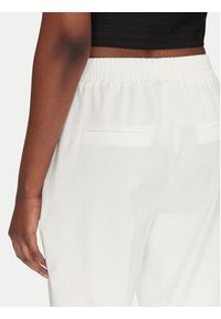 ACCESS FASHION Spodnie materiałowe 53-5119-886 Biały Regular Fit. Kolor: biały. Materiał: bawełna