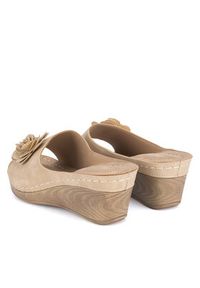 Clara Barson Klapki WYL05010-29 Beżowy. Kolor: beżowy. Materiał: syntetyk