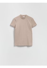 Reserved - Bawełniany t-shirt slim fit - brązowy. Kolor: brązowy. Materiał: bawełna