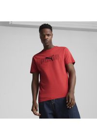 Puma - Męska koszulka Essentials Logo Lab PUMA Red Fire. Kolor: czerwony. Materiał: guma. Wzór: nadruk. Sport: fitness