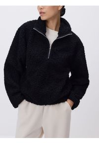 Reserved - Bluza ze sztucznego baranka - czarny. Kolor: czarny #1