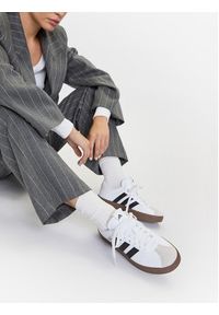 Adidas - adidas Sneakersy Vl Court 3.0 Low Skateboarding ID8797 Biały. Kolor: biały. Materiał: skóra. Sport: skateboard #2