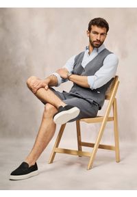 Ombre Clothing - Męski zestaw elegancki kamizelka garniturowa + szorty - granatowy V1 - Rozmiar: L. Okazja: na co dzień. Kolor: niebieski. Materiał: wiskoza, dzianina, poliester, materiał, bawełna, elastan. Wzór: jednolity. Sezon: lato. Styl: elegancki #7