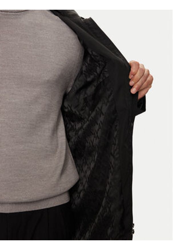 Armani Exchange Kurtka przejściowa 6DZKL8 ZN5KZ 1200 Czarny Regular Fit. Kolor: czarny. Materiał: syntetyk