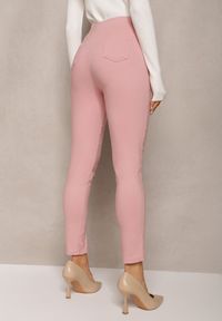 Renee - Różowe Spodnie Skinny z Ozdobnymi Napami Eclaria. Stan: podwyższony. Kolor: różowy. Wzór: aplikacja