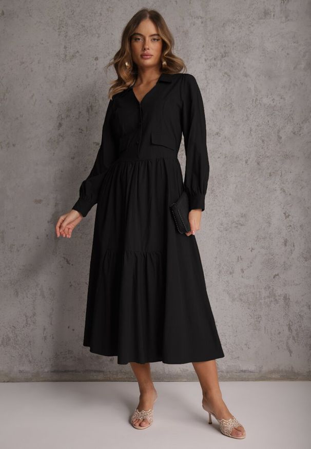 Renee - Czarna Rozkloszowana Sukienka Koszulowa z Bawełny i Wiskozy Zdobiona Klapami Gleta. Okazja: na co dzień. Kolor: czarny. Materiał: wiskoza, bawełna. Wzór: aplikacja. Typ sukienki: koszulowe. Styl: elegancki, casual