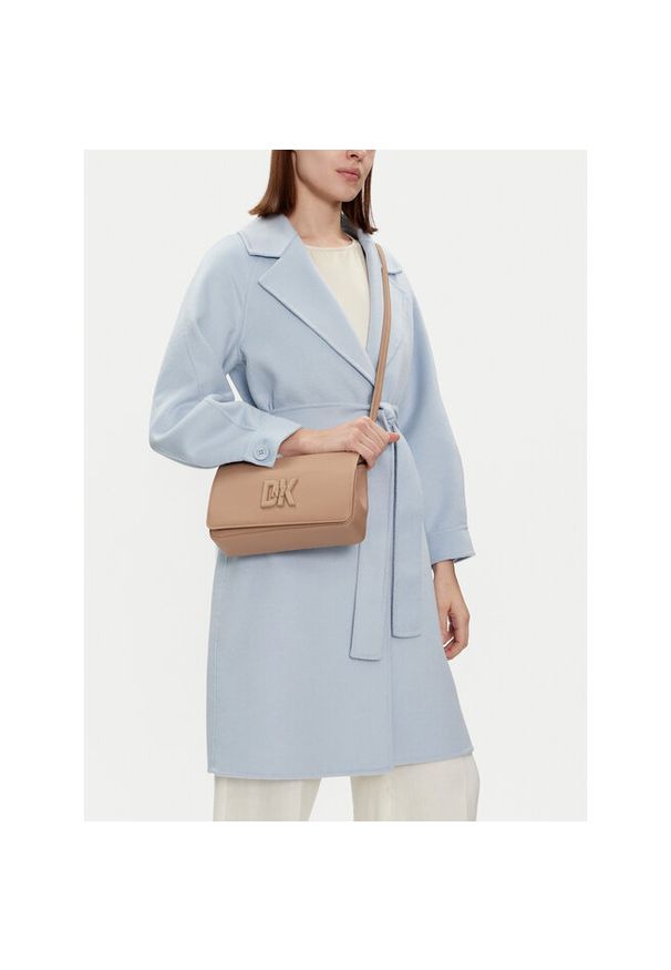 Torebka DKNY. Kolor: beżowy