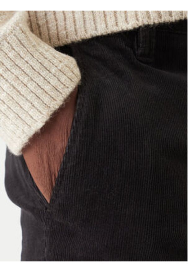 Mustang Spodnie materiałowe Tramper 1016829 Czarny Straight Fit. Kolor: czarny. Materiał: bawełna