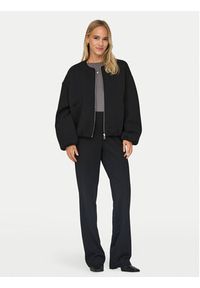 only - ONLY Bluza Ellie 15344567 Czarny Regular Fit. Kolor: czarny. Materiał: syntetyk #4
