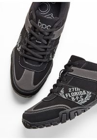 Sneakersy bonprix czarny. Kolor: czarny #3