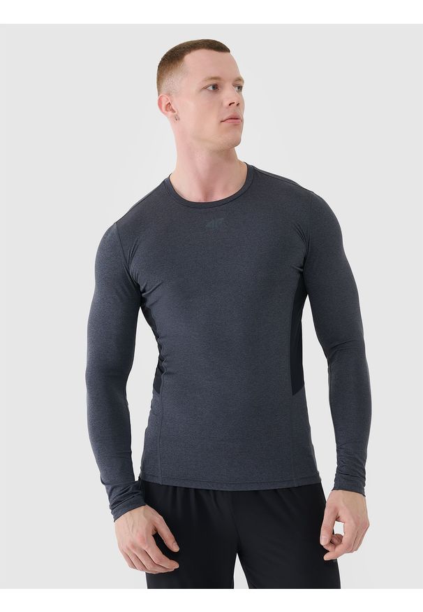 4f - 4F Longsleeve treningowy szybkoschnący męski - szary S. Kolor: szary. Materiał: dzianina, włókno, syntetyk, materiał, elastan. Długość rękawa: długi rękaw. Długość: długie. Wzór: gładki, ze splotem, jednolity. Sport: fitness
