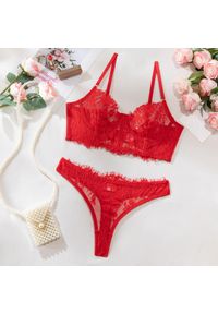 Intica - Koronkowy komplet bielizny push-up ze stringami Alheide. Kolor: czerwony. Materiał: koronka. Długość: długie. Wzór: koronka #1