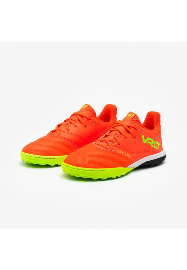 KIPSTA - Buty piłkarskie Kipsta Viralto II TF skórzane. Kolor: różowy, pomarańczowy, wielokolorowy. Materiał: skóra. Szerokość cholewki: normalna. Sport: piłka nożna