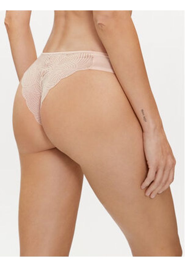 Chantelle Stringi Soft Stretch C11GG0 Beżowy. Kolor: beżowy. Materiał: syntetyk