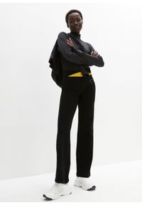 bonprix - Spodnie sportowe ze stretchem, poszerzane nogawki. Kolor: czarny. Materiał: bawełna, materiał. Styl: sportowy #2