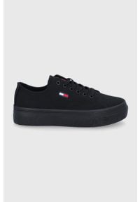 Tommy Jeans tenisówki damskie kolor czarny. Nosek buta: okrągły. Zapięcie: sznurówki. Kolor: czarny. Materiał: materiał. Obcas: na platformie
