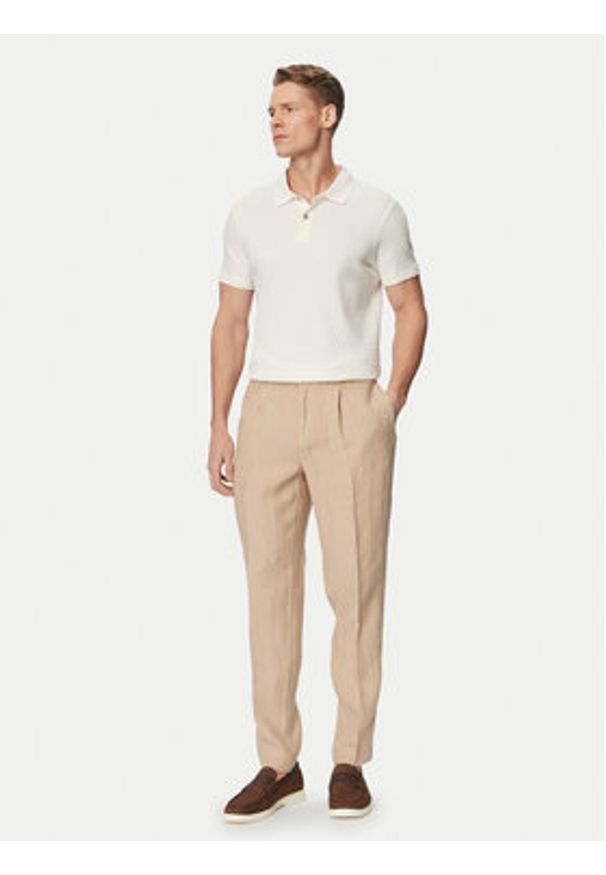 TOMMY HILFIGER - Tommy Hilfiger Spodnie materiałowe Smart Casual MW0MW42708 Beżowy ciemny Regular Fit. Okazja: na co dzień. Kolor: beżowy. Materiał: len. Styl: casual