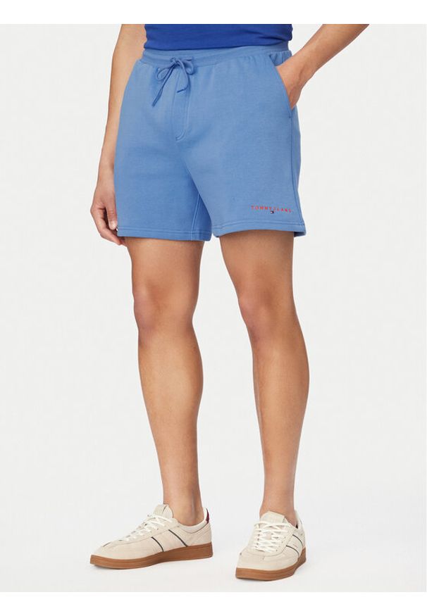 Tommy Jeans Szorty sportowe DM0DM22697 Niebieski Regular Fit. Kolor: niebieski. Materiał: bawełna. Styl: sportowy