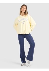 4f - 4F Bluza dresowa nierozpinana bez kaptura damska - żółta M. Okazja: na co dzień. Typ kołnierza: bez kaptura. Kolor: żółty. Materiał: dresówka. Wzór: nadruk. Styl: casual. Sport: fitness