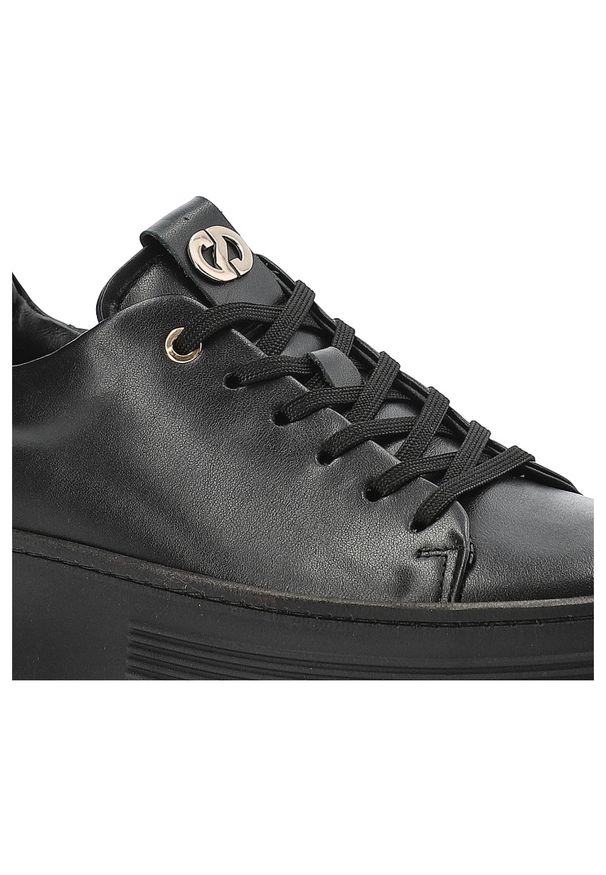 Czarne Sneakersy Carinii Modne Obuwie Damskie. Okazja: na co dzień. Kolor: czarny. Materiał: materiał. Styl: klasyczny, elegancki, casual