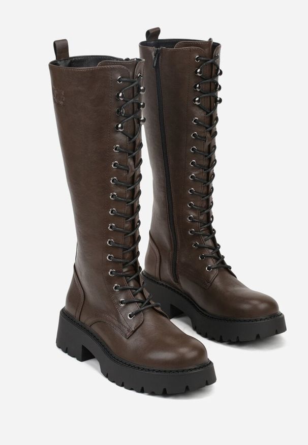 Born2be - Brązowe Kozaki Grunge VICES w Stylu Workerów Uniama. Kolor: brązowy. Materiał: dzianina, jeans. Styl: klasyczny, elegancki