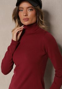 Renee - Bordowy Casualowy Golf z Wiskozą i Modalem Lannetora. Okazja: na co dzień. Typ kołnierza: golf. Kolor: czerwony. Materiał: wiskoza. Wzór: aplikacja, gładki. Styl: casual #4