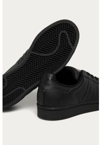 adidas Originals - Buty dziecięce Superstar. Nosek buta: okrągły. Zapięcie: sznurówki. Kolor: czarny. Materiał: syntetyk, materiał, skóra ekologiczna, guma. Szerokość cholewki: normalna. Model: Adidas Superstar #5