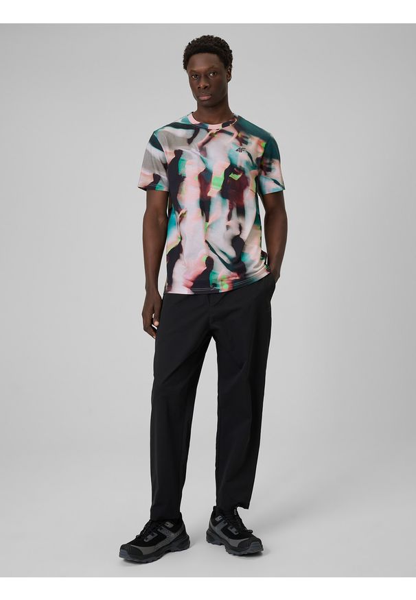 4f - 4F T-shirt regular z nadrukiem męski - multikolor M. Okazja: na co dzień. Kolor: wielokolorowy. Materiał: materiał. Wzór: nadruk. Styl: casual