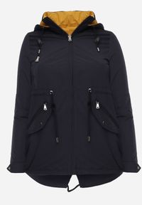 Born2be - Granatowo-Żółta Przejściowa Kurtka Dwustronna o Kroju Parki z Pikowaniem Wewnątrz Zidelle. Typ kołnierza: kaptur. Kolor: niebieski. Materiał: poliester, jeans. Styl: sportowy #3