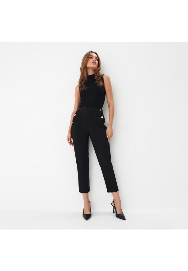 Mohito - Eleganckie spodnie - Czarny. Kolor: czarny. Styl: elegancki