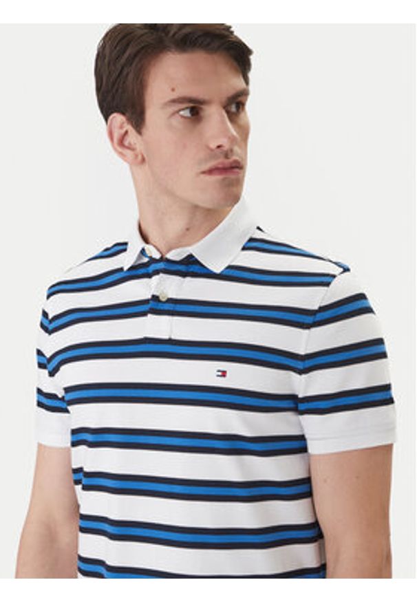 TOMMY HILFIGER - Tommy Hilfiger Polo 1985 MW0MW17770 Niebieski Regular Fit. Typ kołnierza: polo. Kolor: niebieski. Materiał: bawełna