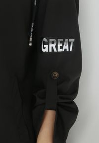 Born2be - Czarna Kurtka Oversize Wiatrówka z Kapturem Lafise. Typ kołnierza: kaptur. Kolor: czarny. Długość rękawa: długi rękaw. Długość: długie #4