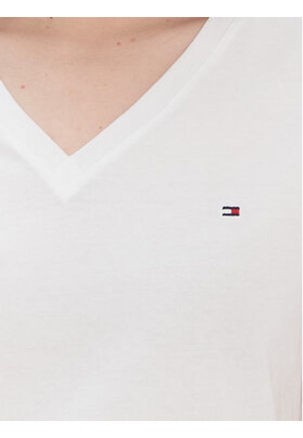 TOMMY HILFIGER - Tommy Hilfiger T-Shirt Heritage V-Neck Tee WW0WW24969 Biały Regular Fit. Kolor: biały. Materiał: bawełna