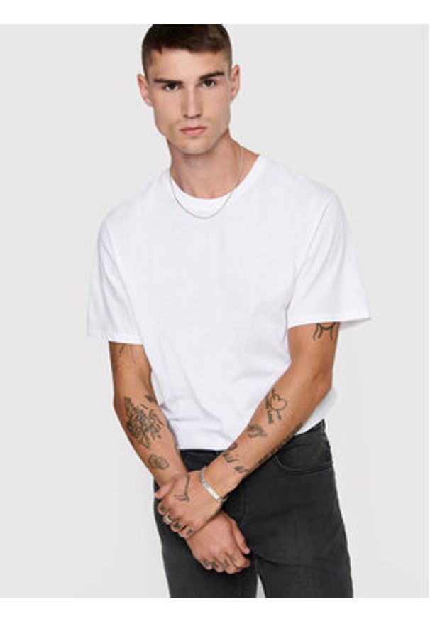 Only & Sons T-Shirt Matt 22002973 Biały Regular Fit. Kolor: biały. Materiał: bawełna