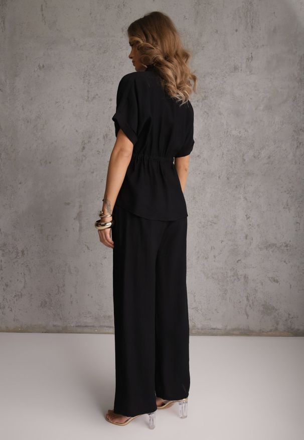 Renee - Czarny Komplet z Wiskozy Spodnie Wide Leg i Bluzka ze Ściągaczem w Talii Daemnell. Kolor: czarny. Materiał: wiskoza