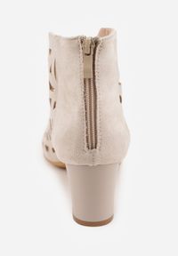 Born2be - Beżowe Ażurowe Botki Peep Toe na Słupku ze Skórzaną Wkładką Cezelle. Okazja: na co dzień. Nosek buta: otwarty. Kolor: beżowy. Materiał: skóra. Wzór: ażurowy. Obcas: na słupku. Styl: casual #4