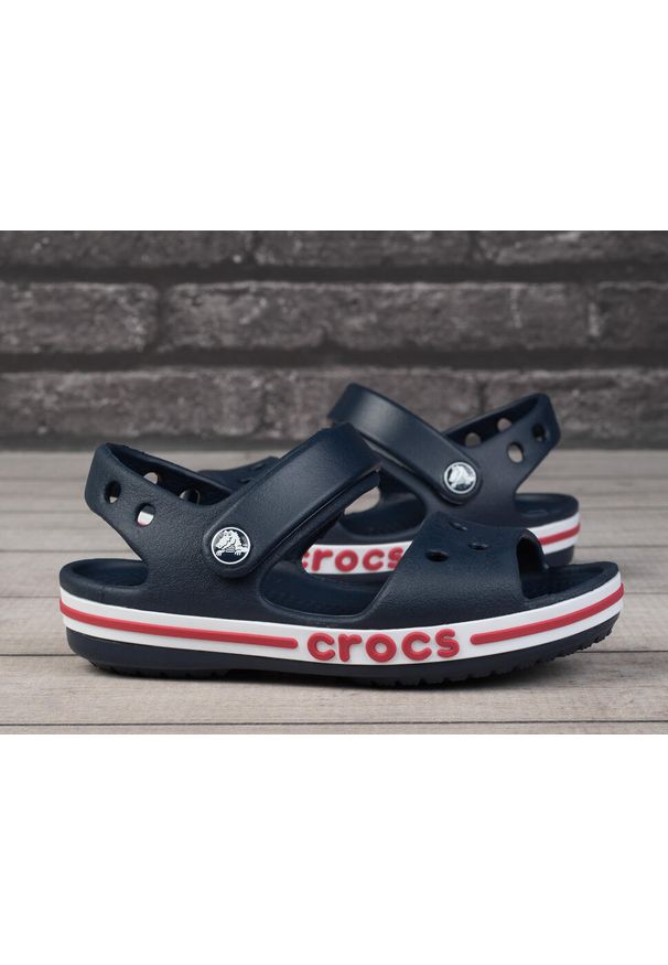 Sandały chłopięce do chodzenia Crocs BAYABAND. Kolor: biały, wielokolorowy, niebieski