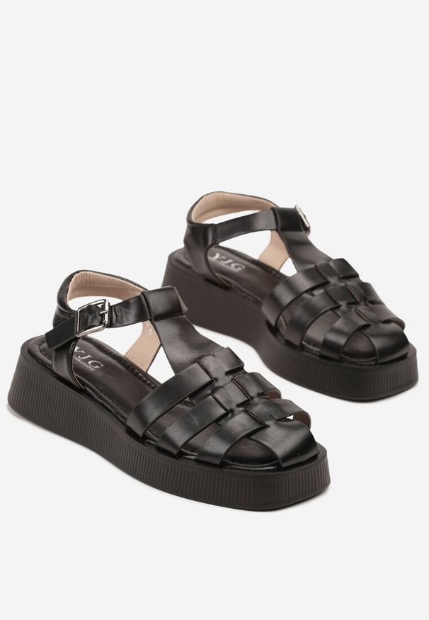 Born2be - Czarne Sandały Typu Gladiatorki Firarose. Okazja: na co dzień. Zapięcie: sprzączka. Kolor: czarny. Sezon: lato. Styl: casual