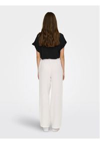 only - ONLY Spodnie materiałowe Thyra 15296375 Biały Comfort Fit. Kolor: biały. Materiał: bawełna