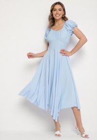 Born2be - Niebieska Sukienka z Bawełną Typu Hiszpanka z Ozdobnymi Bufkami Lunaleia. Okazja: na co dzień. Typ kołnierza: dekolt hiszpanka. Kolor: niebieski. Materiał: bawełna. Styl: klasyczny, elegancki, casual