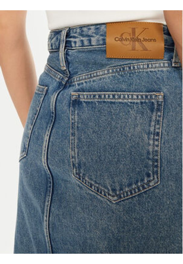 Calvin Klein Jeans Spódnica jeansowa J20J224532 Niebieski Straight Fit. Kolor: niebieski. Materiał: bawełna