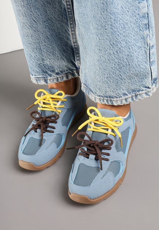 Renee - Niebieskie Sneakersy z Podwójnymi Sznurówkami Terfitra. Okazja: na co dzień. Zapięcie: sznurówki. Kolor: niebieski
