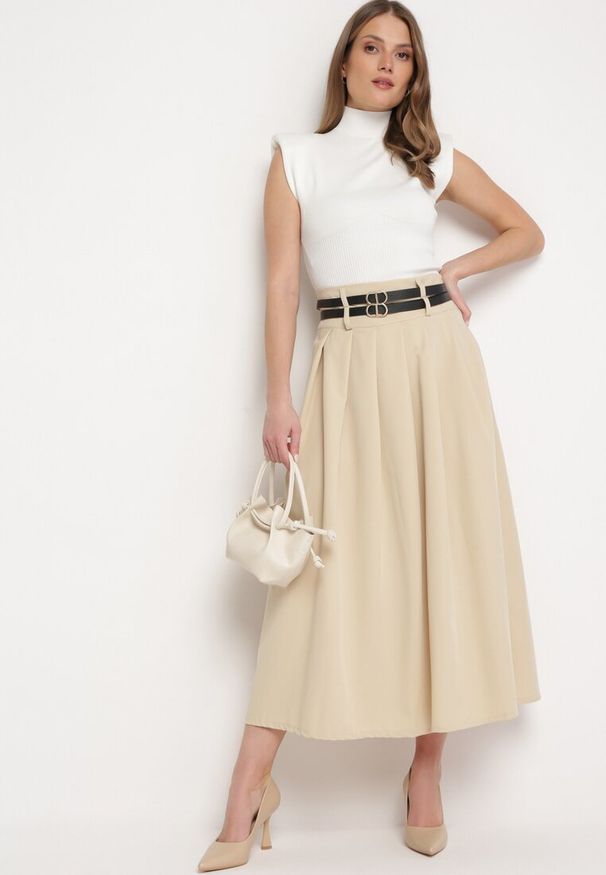 Born2be - Jasnobeżowa Spódnica z Podwójnym Paskiem z Ekoskóry i Szerokimi Plisami Hiritai. Okazja: na imprezę, do pracy. Stan: podwyższony. Kolor: beżowy. Materiał: skóra. Styl: elegancki