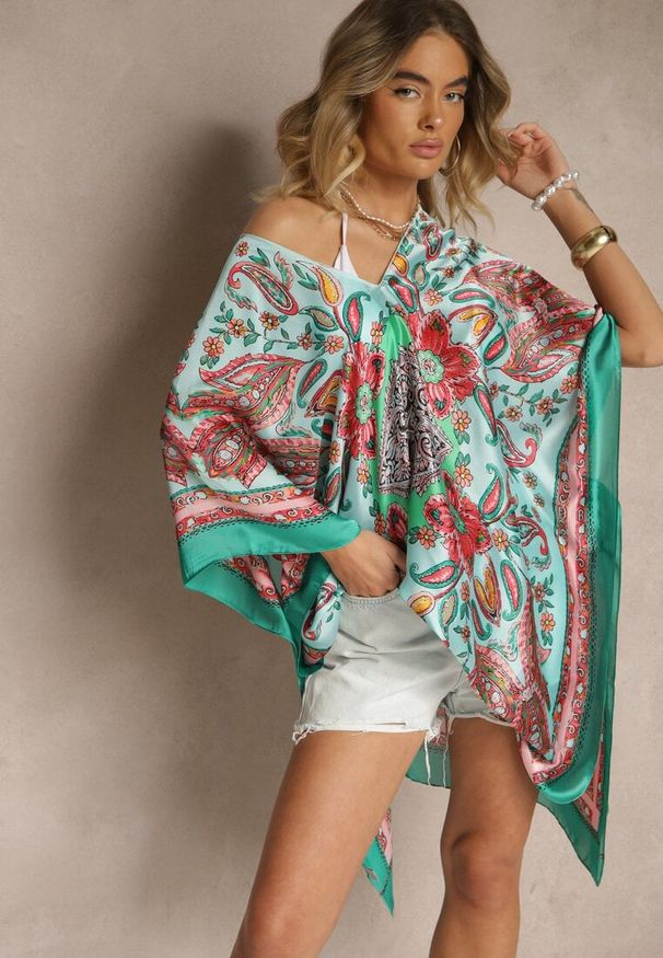 Renee - Zielone Ponczo Narzutka z Wiskozy i Jedwabiu w Stylu Boho Acera. Kolor: zielony. Materiał: jedwab, wiskoza. Sezon: lato. Styl: boho