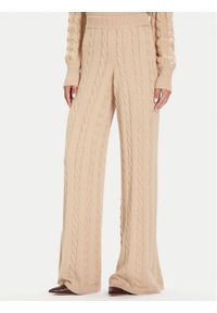Guess Spodnie dzianinowe W5BB52 Z1192 Beżowy Regular Fit. Kolor: beżowy. Materiał: syntetyk