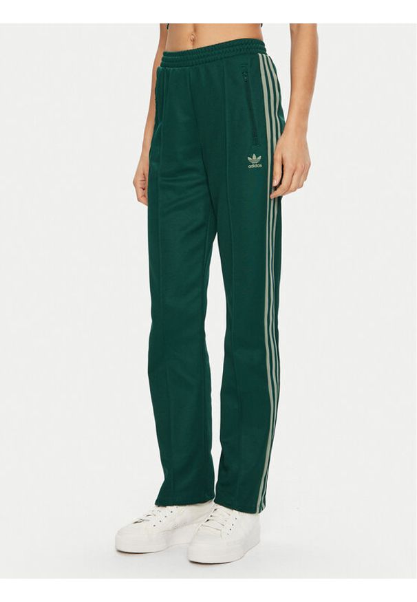 Adidas - adidas Spodnie dresowe Beckenbauer JC5794 Zielony Regular Fit. Kolor: zielony. Materiał: syntetyk, bawełna