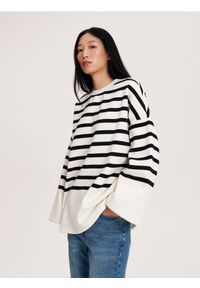 Reserved - Bluza w paski - złamana biel. Materiał: dzianina, bawełna. Wzór: paski #1