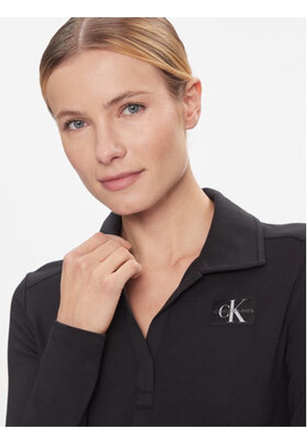 Calvin Klein Jeans Bluzka Polo Collar Milano Regular Top J20J222556 Czarny Regular Fit. Typ kołnierza: polo. Kolor: czarny. Materiał: syntetyk, wiskoza