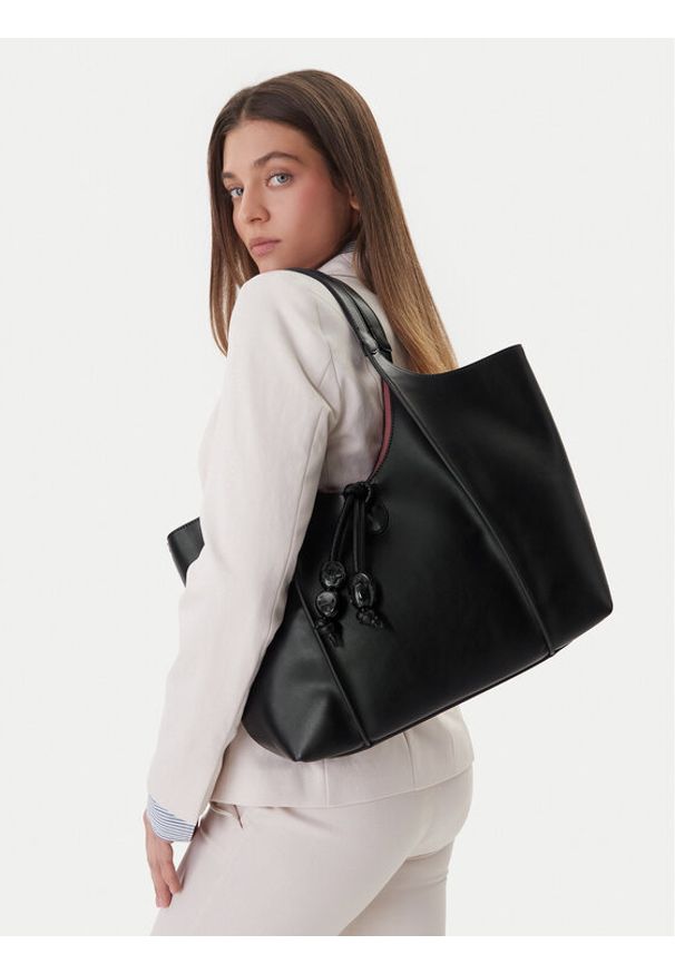 Hispanitas Torebka BV264532 Czarny. Kolor: czarny. Materiał: skórzane